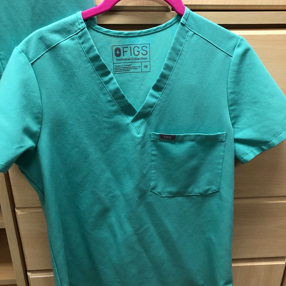 Figs surgical green XS top